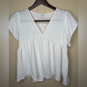 New GILLI Women’s White Summer Flowy Blouse Size Large. French. Cottage Core